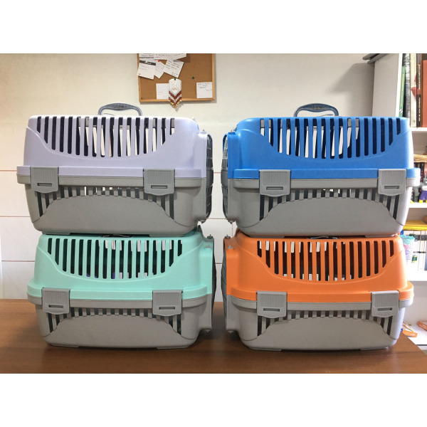 Plastart Plastik Kapılı Kedi Köpek Taşıma Çantası Eko 36,5 x 55 x 33 Cm